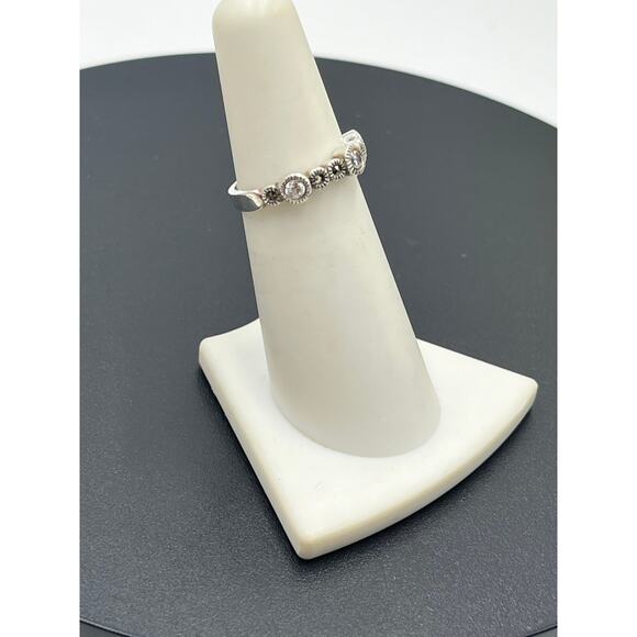 Judith Jack JJ 925 Sterling Silver CZ and Marcasite Stacking Band Ring
Size 5.5 - Picture 2 of 8